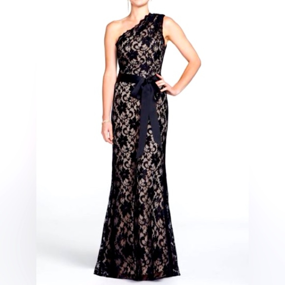 Stunning BETSY & ADAM Black Lace One Shoulder Gown
